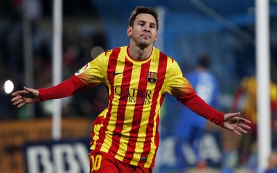 南亚体育动态-F斯特罗尔怒骂车队策略像屎