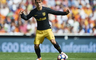 南亚体育精华-乌克兰队这脚射门被神奇扑出